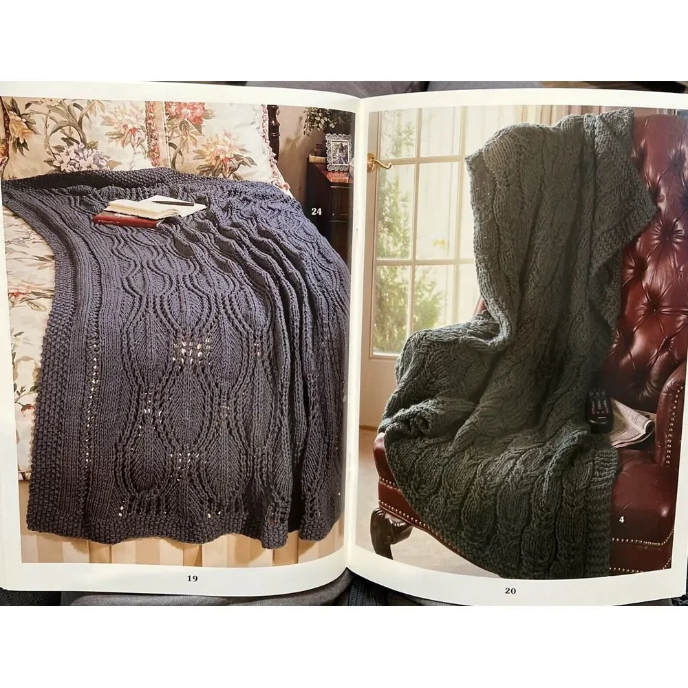 Big Book of Quick Knit Afghans ‎ (Leisure Arts #3137) - Paperback - GOOD